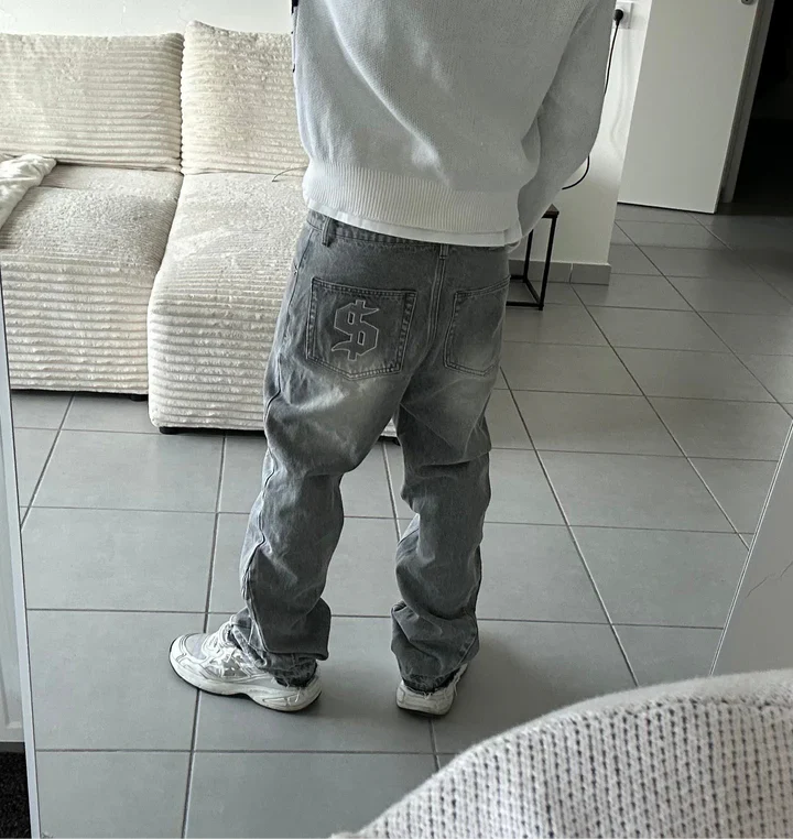 COMING SOON MONY FLARE